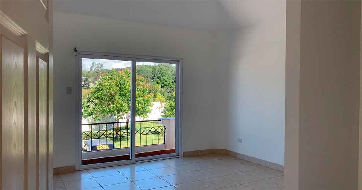 Venta de Casa o Casas, Terrenos, Propiedades, Apartamentos, Inmuebles en Guatemala, zona 11, zona 7, zona 2, zona 18, zona 16, Mixco, Carretera Al Salvador, Fraijanes, Santa Catarina Pinula, Antigua Guatemala, Villa Nueva, Villa Canales, San Miguel Petapa - Venta o Alquiler de Casas En Guatemala